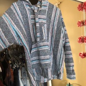 Earthbound Baja Size S, fits like a M